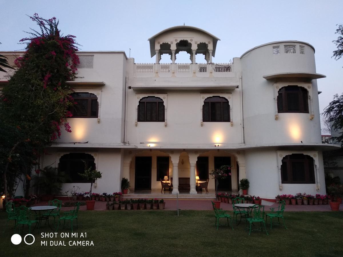 Hotel Meghniwas Jaipur Ngoại thất bức ảnh